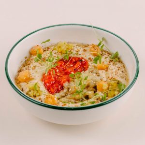 Хумус с запеченными овощами